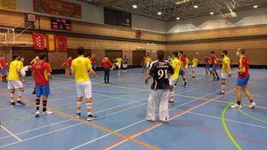 El Polideportivo Municipal de Guadarrama acoge un nuevo entrenamiento de la selección masculina de Floorball