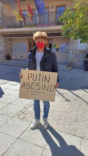 Torrelodones se concentra para mostrar su solidaridad con el pueblo ucraniano