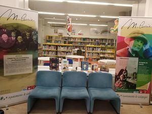 La Biblioteca José de Vicente Muñoz de Torrelodones acoge la exposición ‘A Marie Curie le encantaba leer…’