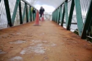 La Comunidad de Madrid renueva las pasarelas peatonales y los pasos inferiores de la M-505 en Las Rozas