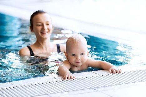 El Colegio Los Sauces Torrelodones ofrece Clases de Matronatación y Natación durante el Embarazo