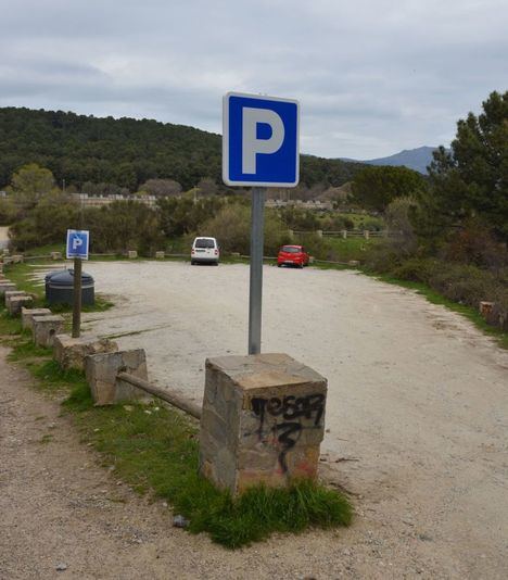 Guadarrama habilita un aparcamiento disuasorio ante el incremento de visitantes en La Jarosa
