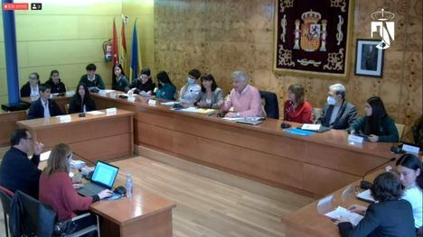 Los jóvenes de Torrelodones debaten sobre su salud emocional en el Pleno Juvenil