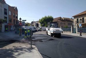 Los defectos en los trabajos de asfaltado obligan a reasfaltar la Plaza del Caño de Torrelodones