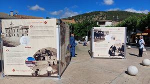 El Archivo Municipal de Moralzarzal sale a la calle con la aplicación para móviles ‘ArchiveAndo’ y una exposición al aire libre