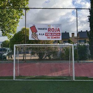 Torrelodones saca ‘tarjeta roja’ a la violencia de género en una nueva campaña dirigida al ámbito deportivo