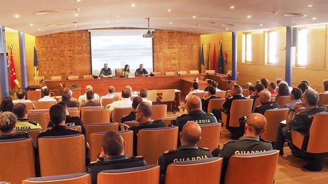 La delegada del Gobierno se reúne en Torrelodones con los alcaldes de la zona Noroeste
 