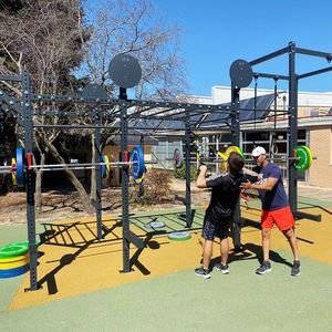 Torrelodones estrena en el Polideportivo Municipal una ‘jaula’ de crosstraining