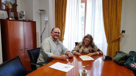 El Escorial firma un convenio de colaboración con la Asociación Amigos Solidarios Sierra de Madrid