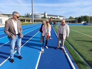 Finalizan las obras de remodelación de la pista de atletismo de la Ciudad Deportiva de Collado Villalba