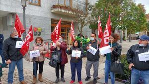 Los trabajadores de DLR se concentraron en marzo ante el Ayuntamiento ante los incumplimientos de la empresa