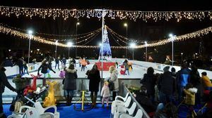 Un photocall y la pista de hielo de la calle Real se añaden a las atracciones navideñas de Las Rozas