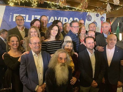 Isabel Díaz Ayuso celebra la Navidad con los militantes del Partido Popular del Noroeste en Hoyo de Manzanares