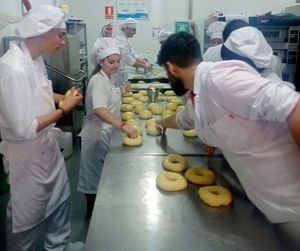 Los roscones de la tarde de Reyes en Guadarrama, obra de los alumnos del Curso de Pastelería