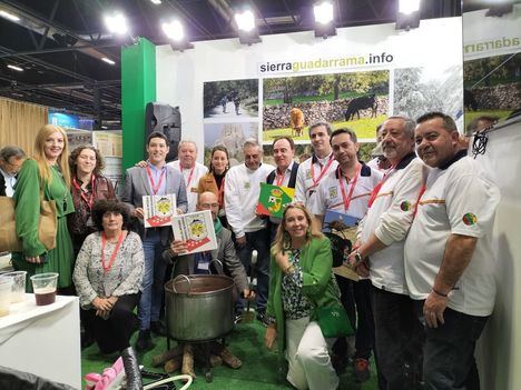 La Caldereta de Hoyo de Manzanares visita un año más la Feria Internacional de Turismo, FITUR