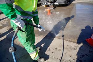 El servicio de limpieza viaria de Las Rozas incorpora el ozono en la desinfección de las calles del municipio