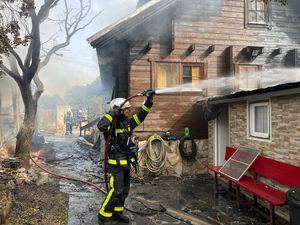 Dos heridos leves en el incendio de una vivienda en Valdemorillo