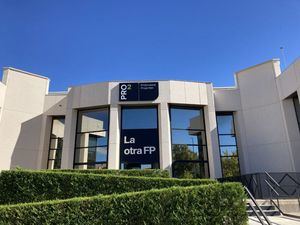 Centro de Estudios Superiores, Formación Profesional y Postgrado PRO2: la otra FP, en Las Rozas