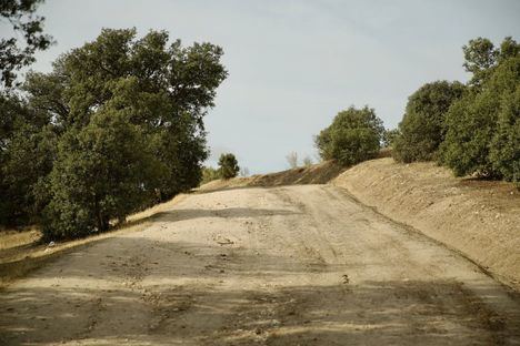 Terminan los trabajos de rehabilitación del camino entre Molino de la Hoz y el Puente del Retamar en Las Rozas