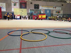 El encendido de la antorcha marca el comienzo de las XXI Miniolimpiadas Escolares de San Lorenzo
 