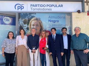 El PP de Torrelodones presenta su programa en materia de movilidad y aparcamientos con David Pérez