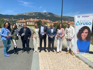 El PP de El Escorial presenta en El Ensanche sus propuestas sobre vivienda para jóvenes