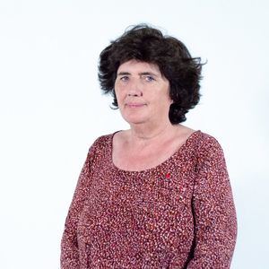 María Jesús Cimadevilla, candidata de IU-Podemos-AV a la Alcaldía de Hoyo: “Queda mucho por hacer para que en Hoyo se viva mejor”