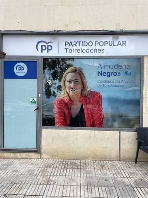 El PP de Torrelodones denuncia un ataque vandálico en su sede durante el fin de semana
