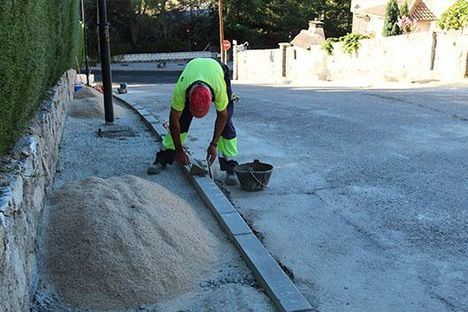 Comienzan las obras de renovación de aceras en las calles Escorial y Herrería de Galapagar