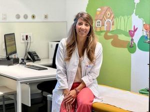 Crear rutinas, no sobrecargar con extraescolares, desayunar bien y una buena mochila, recomendaciones del Hospital de Villalba para la Vuelta al Cole