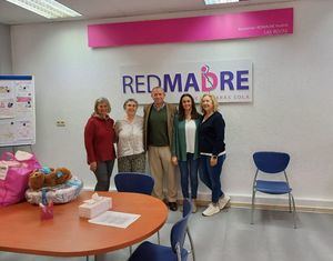 Valdemorillo firma un convenio de colaboración con la asociación REDMADRE