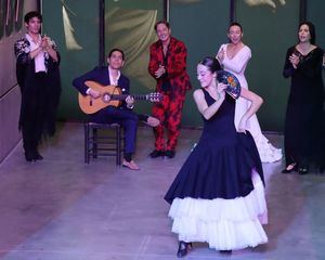 Galapagar rinde homenaje a Malucos Danza, compañía residente en el municipio