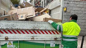 Más de 120 establecimientos comerciales de Galapagar se benefician de la recogida gratuita de cartón