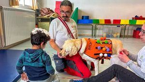Galapagar lleva la intervención asistida con perros para los alumnos TEA a todos los centros públicos