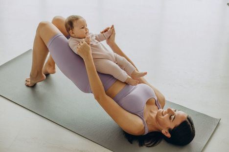 Collado Villalba organiza un taller de yoga y terapia para madres y padres con bebés