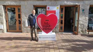 Más de 30 comercios invitan a enamorarse de Galapagar repartiendo regalos por San Valentín