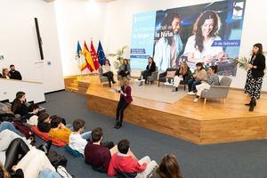 Las Rozas reúne a científicas y escolares de ESO en el Día de la Mujer y la Niña en la Ciencia