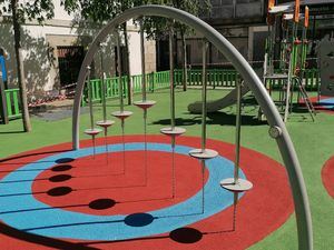 Galapagar emprende una campaña intensiva de limpieza en los parques infantiles