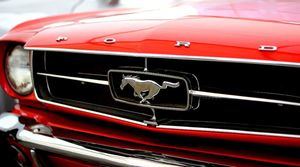 APASCOVI celebrará una ‘Jornada Sobre Ruedas’ con vehículos Mustang y Harley Davidson en Los Negrales