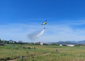 La Dehesa de Collado Villalba se llena de vecinos y escolares para asistir a la III Jornada de Incendios Forestales y Trabajos Aéreos de ATAIRE