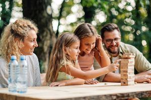 Talleres infantiles una ruta guiada y juegos celebran en San Lorenzo el Día de las Familias