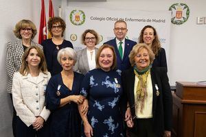 El Colegio de Enfermería premia a la directora gerente del Hospital de Guadarrama