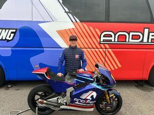 Se presenta en Collado Villalba el equipo Andifer-American Racing, que correrá el Campeonato del Mundo de MotoJunior GP