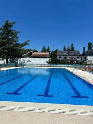 Abre sus puertas la piscina municipal de El Escorial tras las intervenciones de adecuación y mejora
