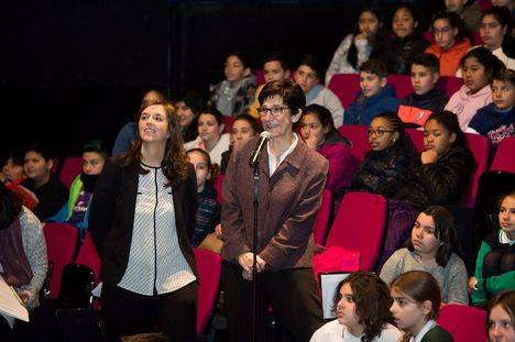 Alumnos de Pozuelo de Alarcón llenan el MIRA Teatro