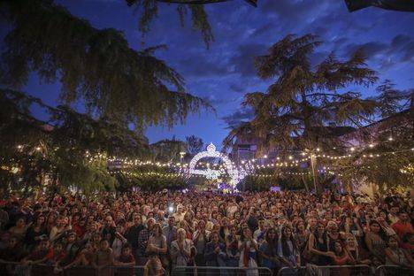 El pregón y el chupinazo abren oficialmente las Fiestas de San Miguel