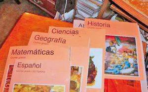 Comienzan a pagarse los importes de las becas de libros y material escolar