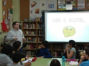 Un programa escolar para hacer frente a los riesgos del ciberespacio