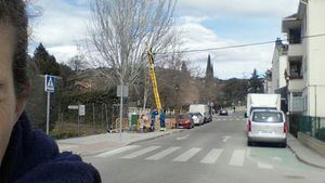 Un camión arranca cable telefónico en Flor de Lis