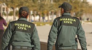 Detenidos ocho jóvenes especializados en robar en viviendas mientras sus propietarios dormían